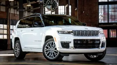 فضيحة جيب.. اتهامات ببيع سيارات مستعملة على أنها جديدة