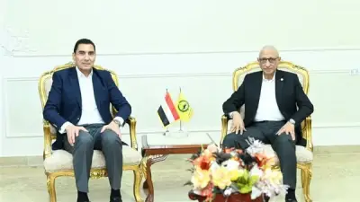 وزير الشباب والرياضة يلتقي محافظ شمال سيناء قبل جولة تفقدية للمنشآت