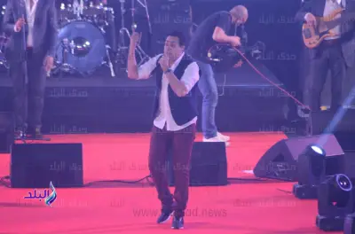 حكيم يصل إلى أستراليا استعداداً لحفله الغنائي في ملبورن