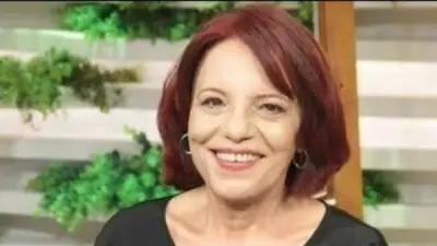 انهيار شرفة يدمر سيارة نجل عارفة عبد الرسول في سيدي بشر