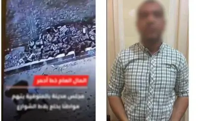 مواطن يخلع بلاط الإنترلوك في المنوفية لعدم اكتمال الأعمال