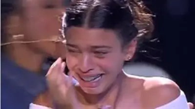 بكاء متسابقة ذا فويس كيدز المصرية على الهواء يثير تفاعل الجمهور