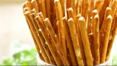 طريقة عمل الباتون ساليه بالكمون: وصفة سهلة وهشة بخطوات بسيطة