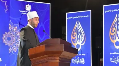 وزير الأوقاف يهنئ عمال مصر بعيدهم: العمران ثلث الدين