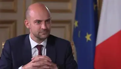 وزير الخارجية الفرنسي يبدأ جولة خليجية لبحث تطورات الشرق الأوسط