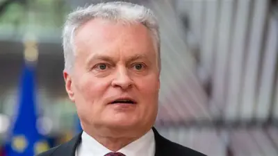 رئيس ليتوانيا يؤيد الانضمام للتحالف الأمريكي في مضيق هرمز