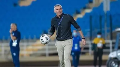 الوداد المغربي يعلن رحيل كارتيرون بعد شهر واحد