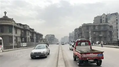 غيوم وأتربة تغطي سماء القاهرة مع ارتفاع درجات الحرارة اليوم