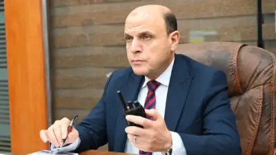 محافظ الغربية يتابع من مركز السيطرة الوطني الالتزام بمواعيد الغلق والتعامل مع الأمطار