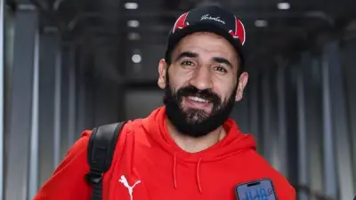 لقطات من رحلة عودة منتخب مصر بعد التعادل مع إسبانيا.. تفاصيل المعسكر الناجح