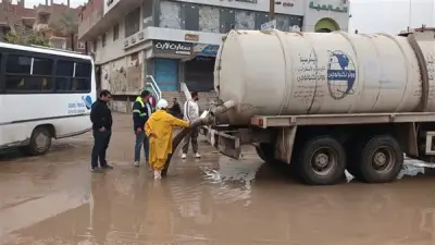 استمرار جهود رفع تجمعات مياه الأمطار في شوارع القليوبية لليوم الثاني على التوالي