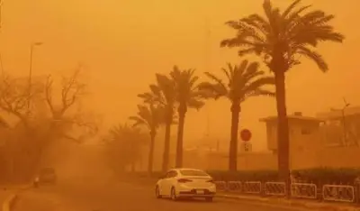 إرشادات القيادة الآمنة في العواصف الترابية بسبب ضعف الرؤية