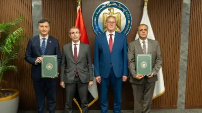 وزير البترول يشهد تجديد التزام إيني الإيطالية بمشروعات غاز شمال بورسعيد