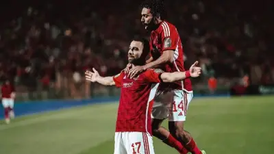 حسين الشحات يهنئ عمرو السولية بعيد ميلاده ويطلب الدعاء لنجله المريض