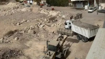 إيقاف بناء دور رابع مخالف في الغردقة ومصادرة المعدات لعدم وجود تراخيص