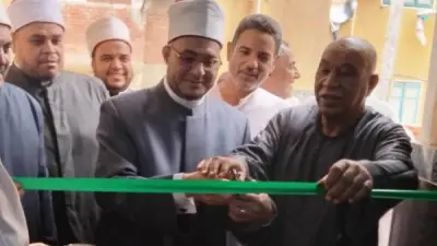 محافظ أسوان يتابع افتتاح مسجد الشيماء ويوجه بتطبيق العمل من المنزل كل أحد