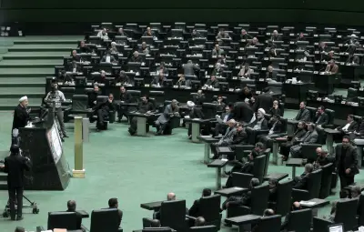 البرلمان الإيراني: هرمز لن يعود لمنصبه السابق وسيظل تحت إدارة الجيش