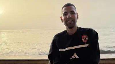 مؤمن زكريا يظهر بصحة جيدة على البحر في أحدث صورة عبر انستجرام