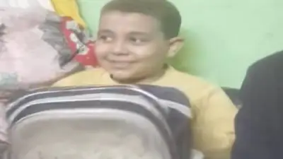 والدة الطالب عصام: الناس ظالمانا ونحن لسنا من صنّاع التريند.. ومدير المدرسة عوضنا بشنطة جديدة