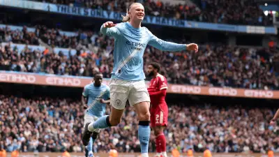 هالاند يهز شباك ليفربول ويتفرد برقم قياسي أوروبي في الهاتريك