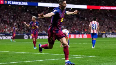 ليفاندوفسكي يعادل رقم ستويتشكوف التاريخي مع برشلونة بعد هدف حاسم ضد أتلتيكو