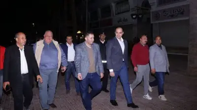 محافظ دمياط يقود حملة ليلية ثانية لضمان إغلاق المحال في رأس البر
