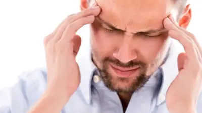 دراسة تحذر: الصداع النصفي المصحوب بالهالة قد يزيد مخاطر أمراض القلب والأوعية الدموية