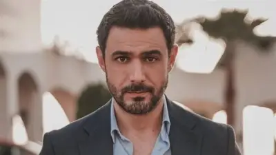 وسام فارس يخطف الأنظار بدور 