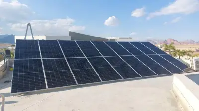 القاهرة تتجه للطاقة النظيفة: صيانة المحطات الشمسية لتحقيق الاكتفاء الذاتي