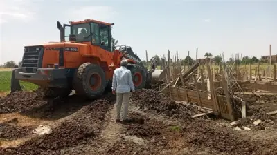 الأقصر تشن حملة مكثفة لإزالة التعديات وتعزيز النظافة والبنية التحتية في القرنة