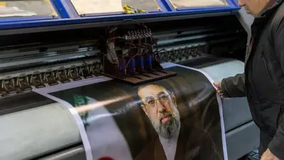 التايمز البريطانية تكشف: مجتبى خامنئي فاقد للوعي في حالة طبية خطيرة بقم