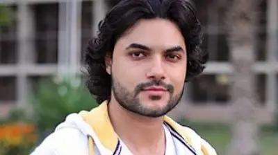 المؤلف محمود حمدان يشيع والده في البحيرة بعد صلاة العصر الثلاثاء