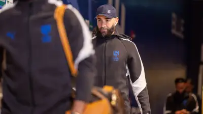 اختبار طبي حاسم يقرر مشاركة بنزيما مع الهلال في مواجهتي الخلود والسد