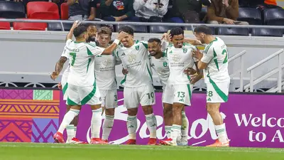 تقرير طبي يطمئن الأهلي.. روجير إيبانيز ينجو من تمزق العضلة الخلفية