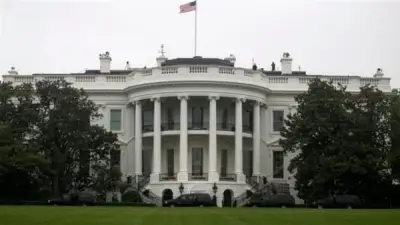 البيت الأبيض يحدد مهلة لإيران حتى الثامنة مساءً لإبرام اتفاق نووي