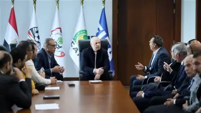 هاني أبو ريدة يستقبل أندية الجمعية العمومية لبحث تحديات كرة القدم الشعبية