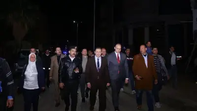 محافظ دمياط يتابع غلق المحال العامة في جولة ميدانية للتأكد من الالتزام بالقرارات الحكومية