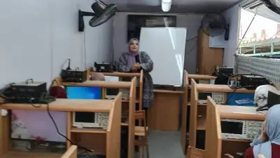 مديرية العمل بالإسماعيلية تطلق دورة اللغة الإنجليزية لطلبة التمريض عبر وحدة تدريب متنقلة