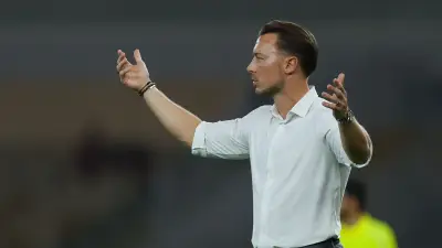 مدرب الأهلي ينفجر غضبًا على حكم مباراة الفيحاء: 