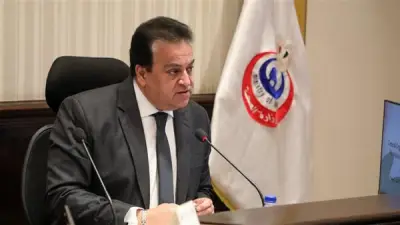 وزير الصحة يبحث مع 