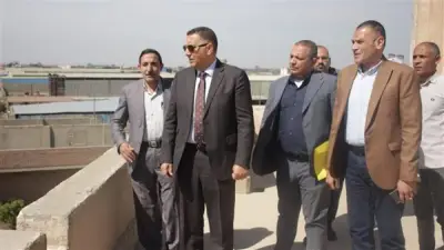 محافظ القليوبية يجري جولة ميدانية موسعة في منطقتي الصفا والشروق الصناعيتين بالخانكة