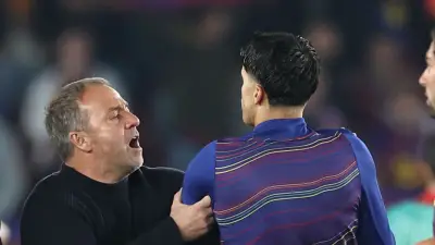 ليفاندوفسكي يشعر بخيبة أمل بعد استبداله في مباراة برشلونة وأتلتيكو مدريد