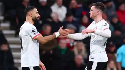 بعد إعلان الرحيل.. محمد صلاح يوجه رسالة مؤثرة لأسطورة ليفربول روبرتسون