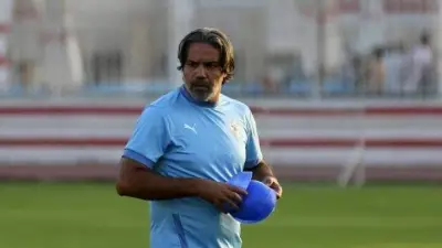 مدحت عبد الهادي: ركلة جزاء في مباراة الأهلي وسيراميكا والدوري يتجه نحو الزمالك