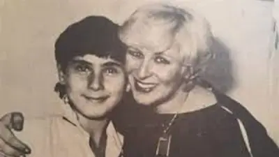 نوال أبو الفتوح: مسيرة فنية حافلة من 'الشهد والدموع' إلى رفض أموال عادل إمام