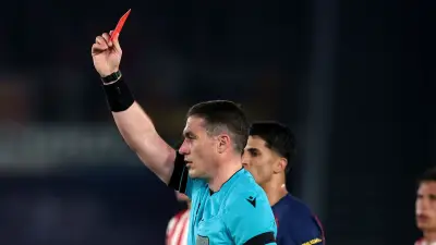 عقوبة خفية للحكم كوفاتش بعد مباراة برشلونة وأتلتيكو في دوري الأبطال