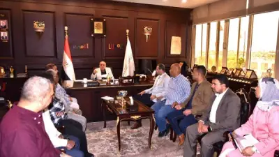 محافظ الأقصر يترأس اجتماعاً موسعاً مع رؤساء المدن لمناقشة ملفات تقنين أملاك الدولة والخدمات