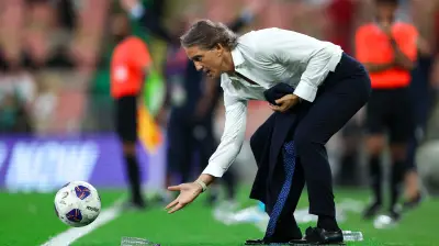 مانشيني يحشد نجوم السد القطري لمواجهة الهلال السعودي في دوري أبطال آسيا