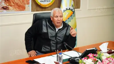 محافظ مطروح يؤكد على إزالة العقبات لتعظيم الاستفادة من المشروعات الاقتصادية