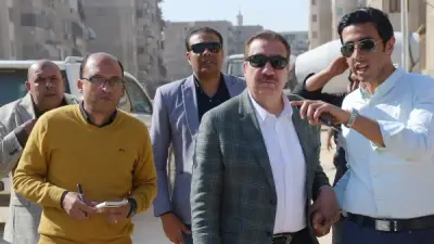 محافظ بورسعيد يتفقد مشروع تطوير شارع محمد المناخلي في حي الزهور